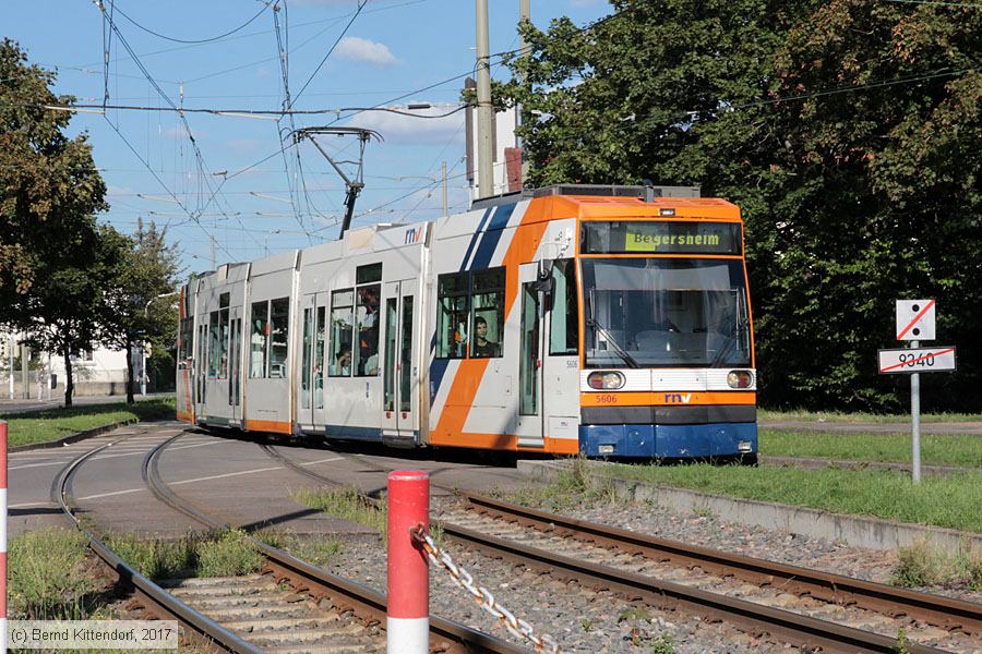 Straßenbahn Mannheim - 5606
/ Bild: rnv5606_bk1708190027.jpg Straßenbahn Mannheim - 5606
/ Bild: rnv5606_bk1708190027.jpg
