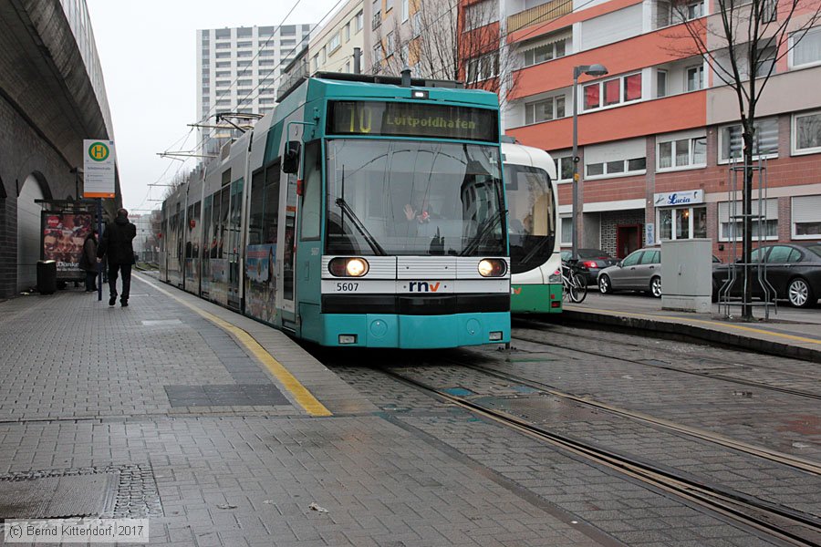 Straßenbahn Mannheim - 5607
/ Bild: rnv5607_bk1712200008.jpg
