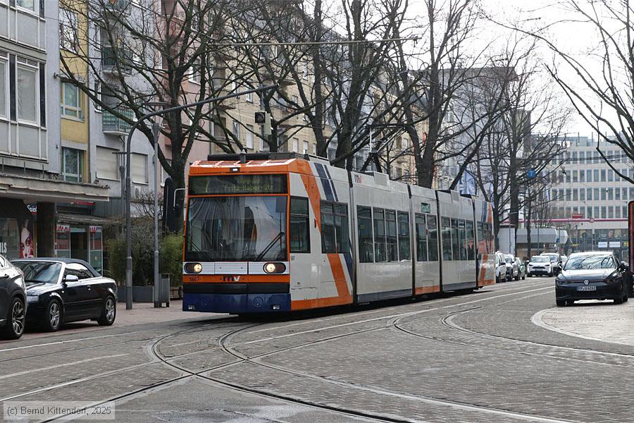 Stra&szlig;enbahn Mannheim - 5607
/ Bild: rnv5607_bk2502110015.jpg