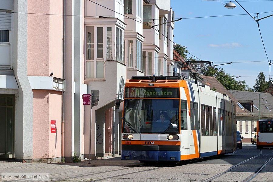 Straßenbahn Mannheim - 5609
/ Bild: rnv5609_bk2408260013.jpg