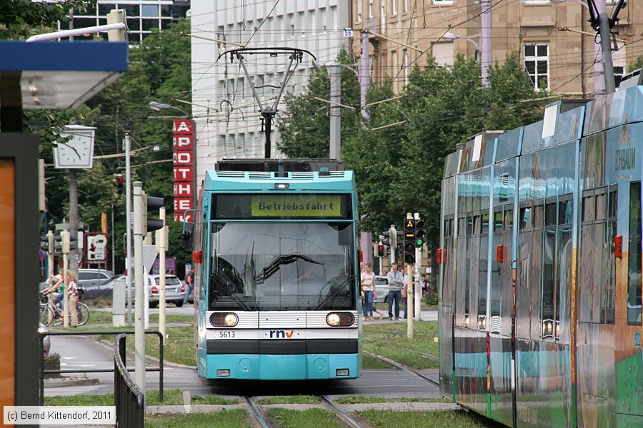 Straßenbahn Mannheim - 5613
/ Bild: rnv5613_bk1106170063.jpg Straßenbahn Mannheim - 5613
/ Bild: rnv5613_bk1106170063.jpg