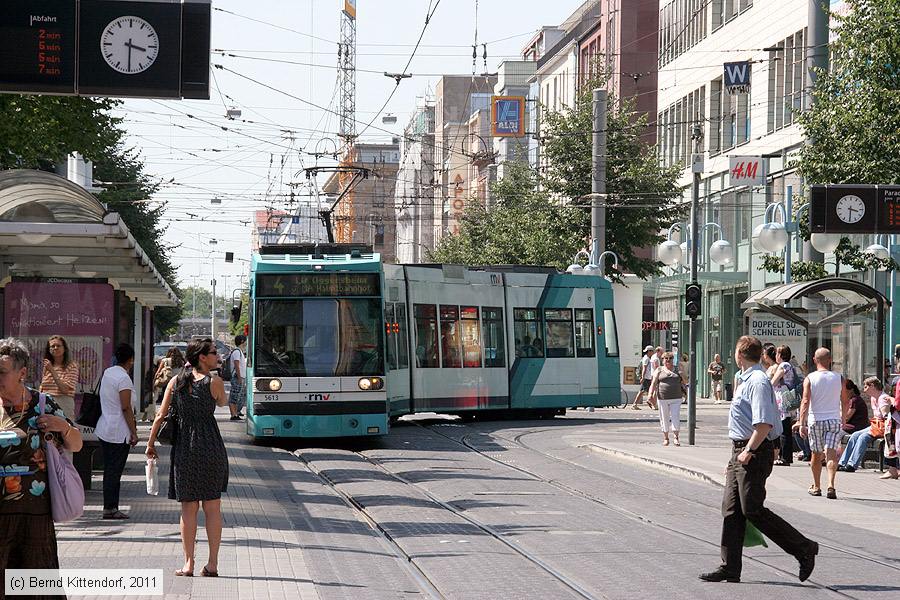 Straßenbahn Mannheim - 5613
/ Bild: rnv5613_bk1106280017.jpg Straßenbahn Mannheim - 5613
/ Bild: rnv5613_bk1106280017.jpg
