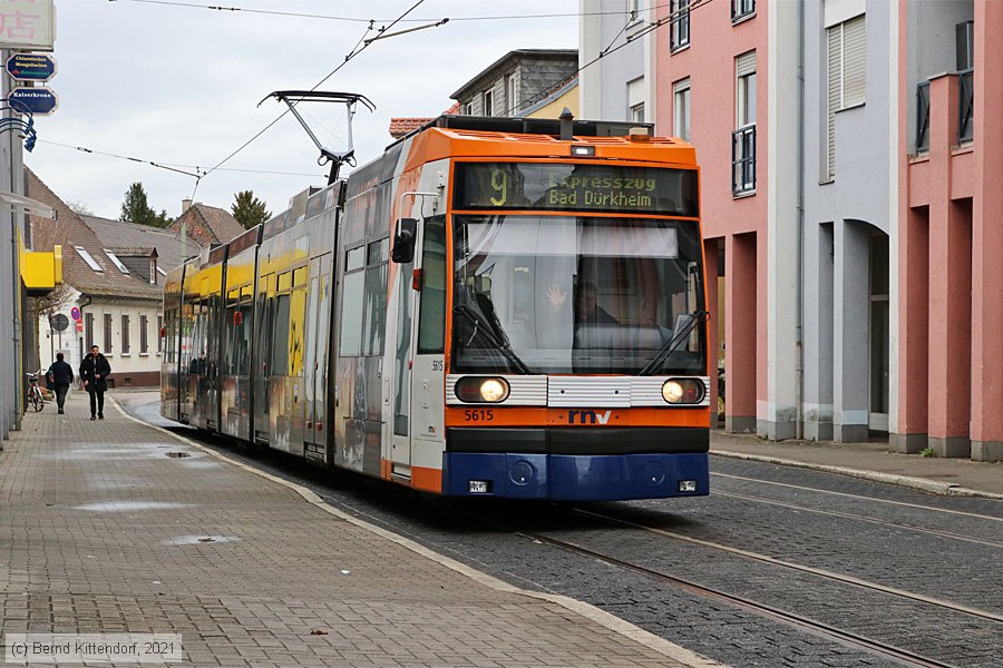 Straßenbahn Mannheim - 5615
/ Bild: rnv5615_bk2103160005.jpg