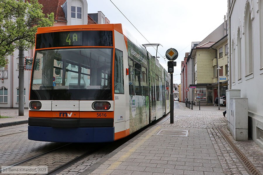 Straßenbahn Mannheim - 5616
/ Bild: rnv5616_bk2304180008.jpg