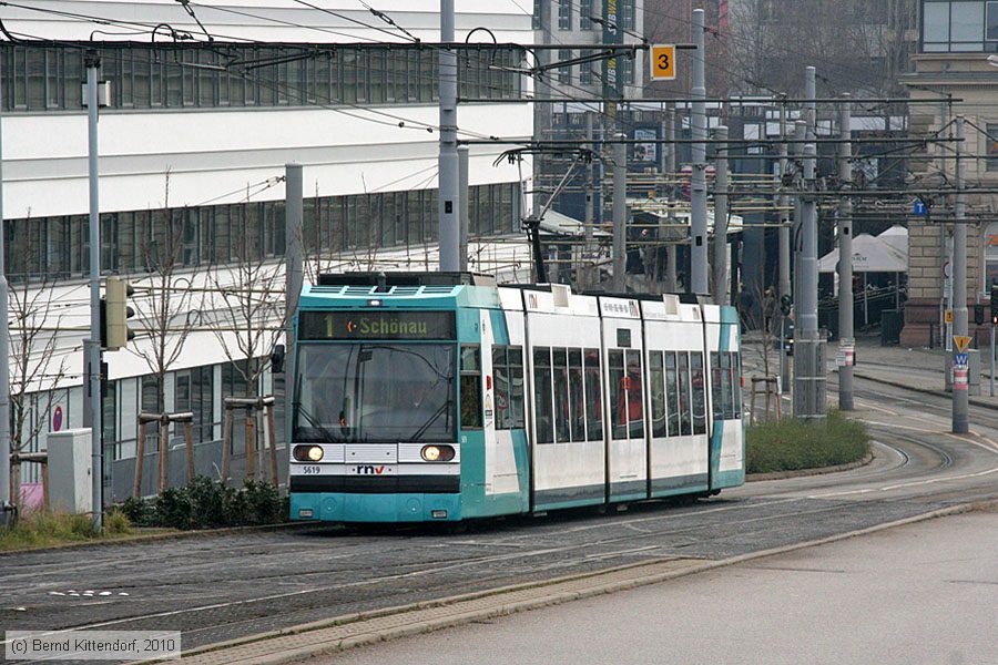 Straßenbahn Mannheim - 5619
/ Bild: rnv5619_bk1011280086.jpg