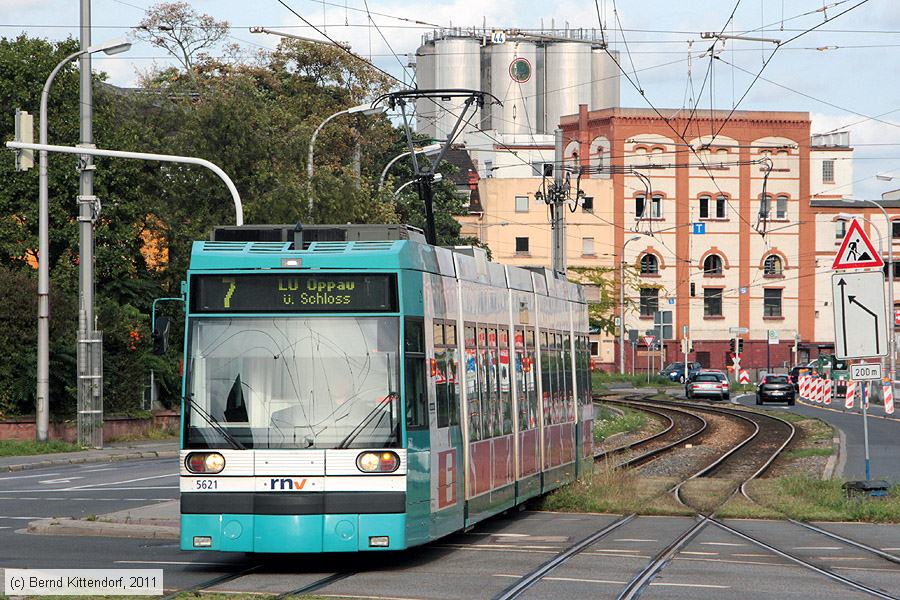 Straßenbahn Mannheim - 5621
/ Bild: rnv5621_bk1109060053.jpg