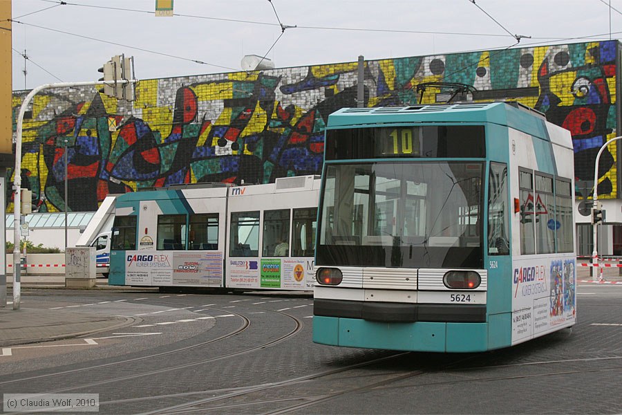 Straßenbahn Mannheim - 5624
/ Bild: rnv5624_cw1005150029.jpg