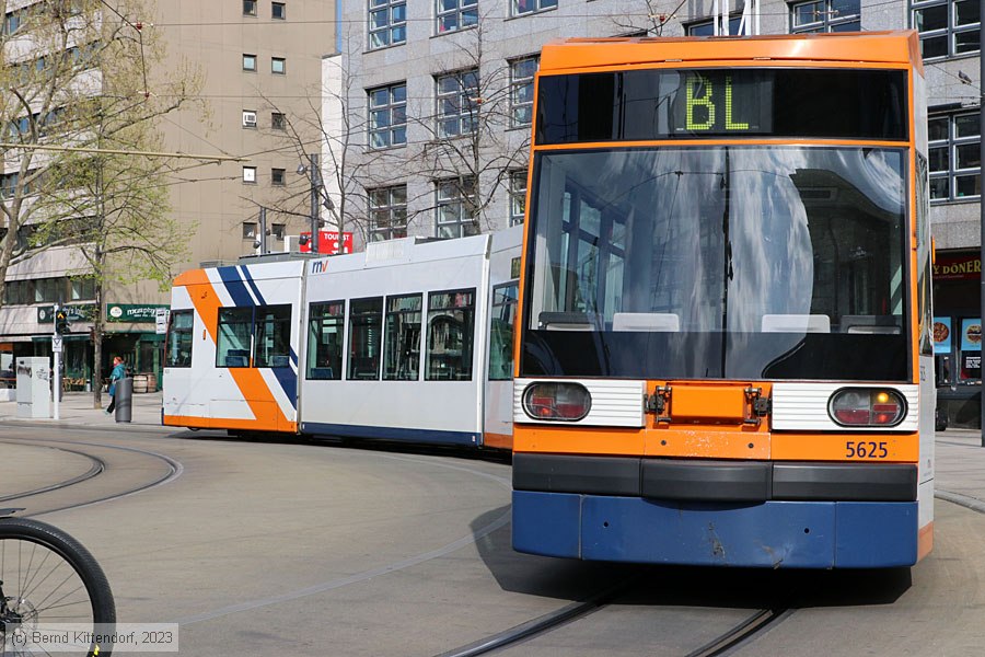 Straßenbahn Mannheim - 5625
/ Bild: rnv5625_bk2304190055.jpg