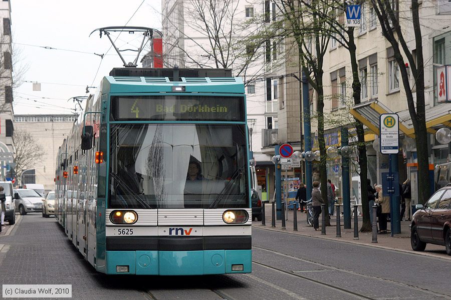 Straßenbahn Mannheim - 5625
/ Bild: rnv5625_cw1003300009.jpg