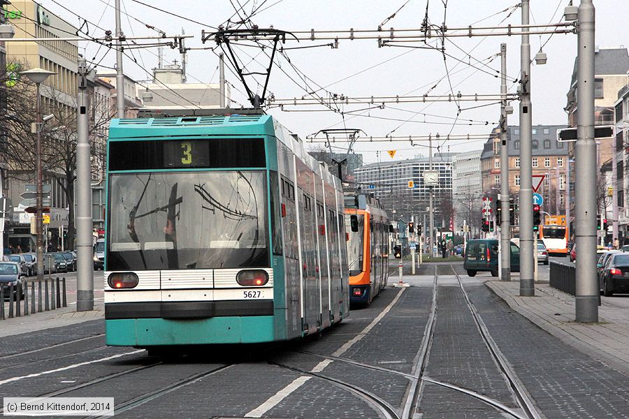 Straßenbahn Mannheim - 5627
/ Bild: rnv5627_bk1401250042.jpg