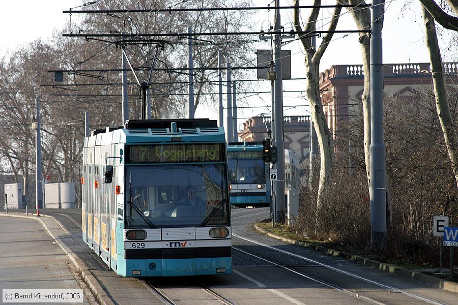 Straßenbahn Mannheim - 629
/ Bild: mvg629_bk0603190005.jpg