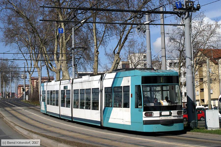 Straßenbahn Mannheim - 632
/ Bild: mvg632_bk0703040036.jpg
