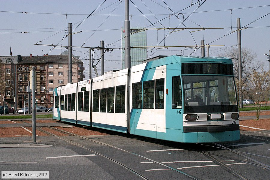 Straßenbahn Mannheim - 632
/ Bild: mvg632_bk0704010127.jpg