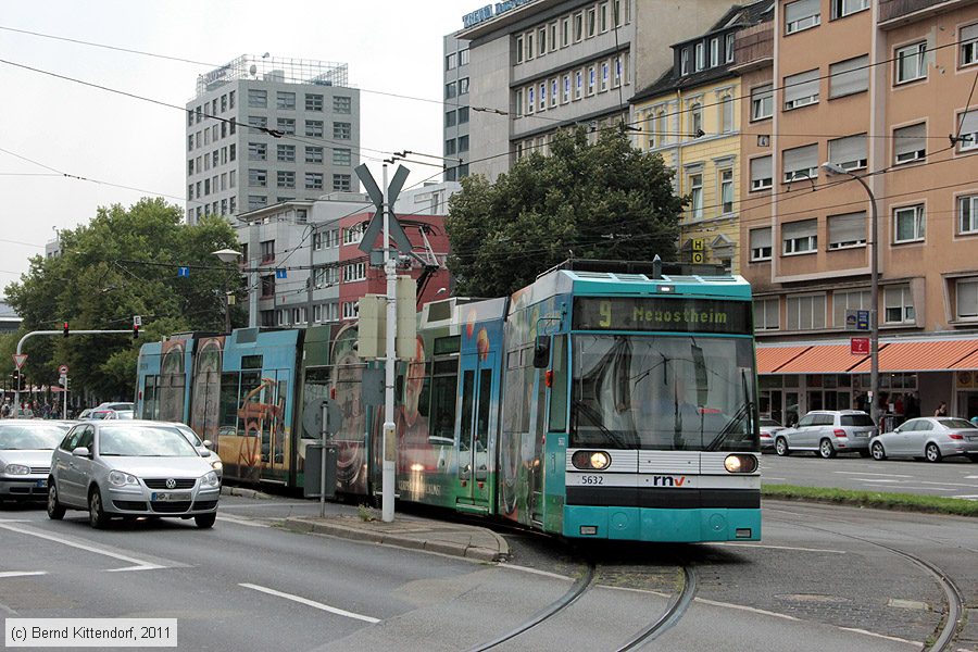 Straßenbahn Mannheim - 5632
/ Bild: rnv5632_bk1108250128.jpg