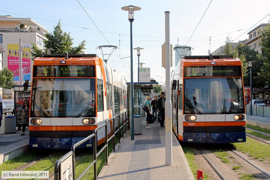 Straßenbahn Mannheim - 5633
/ Bild: rnv5633_bk1107110001.jpg Straßenbahn Mannheim - 5633
/ Bild: rnv5633_bk1107110001.jpg