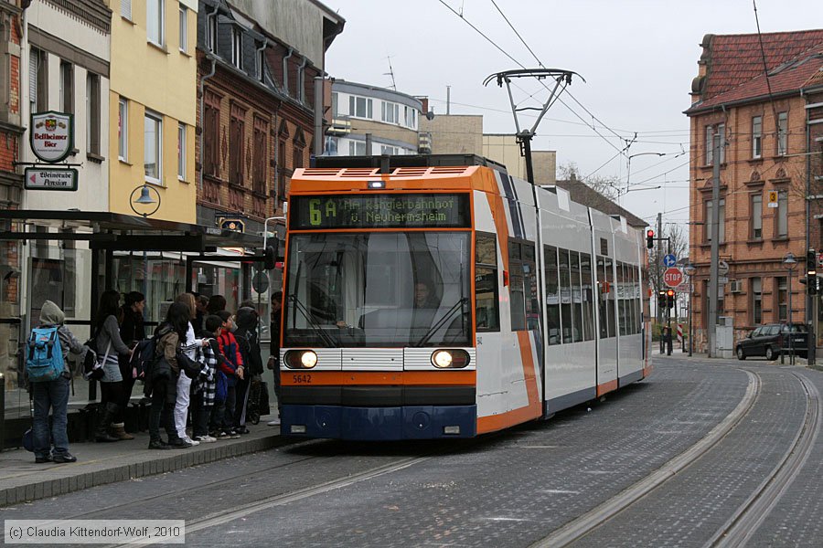 Straßenbahn Mannheim - 5642
/ Bild: rnv5642_cw1011170007.jpg