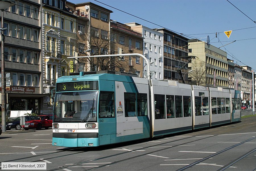 Straßenbahn Mannheim - 642
/ Bild: mvg642_bk0703110088.jpg