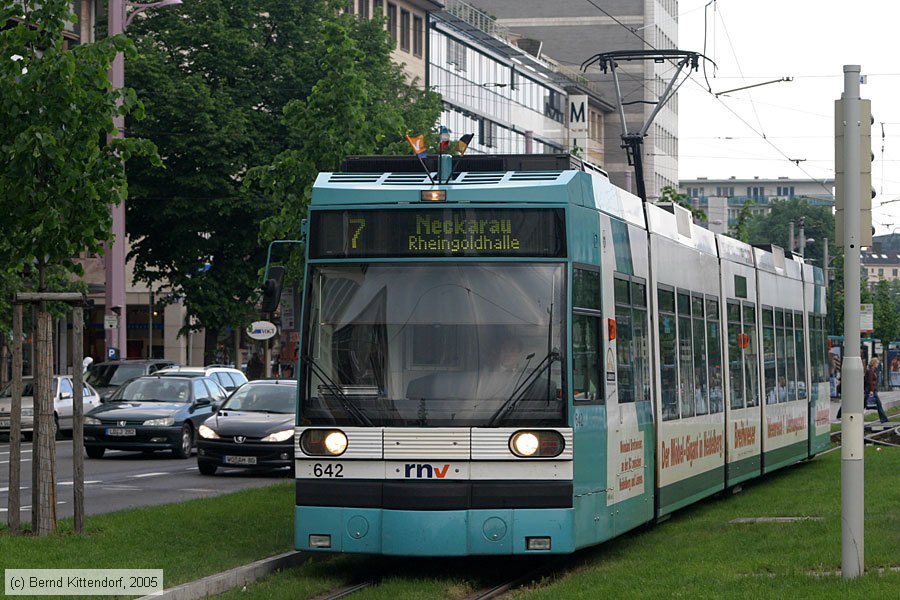 Straßenbahn Mannheim - 642
/ Bild: mvg642_e0018040.jpg