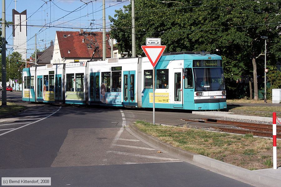 Straßenbahn Mannheim - 646
/ Bild: mvg646_bk0807040033.jpg