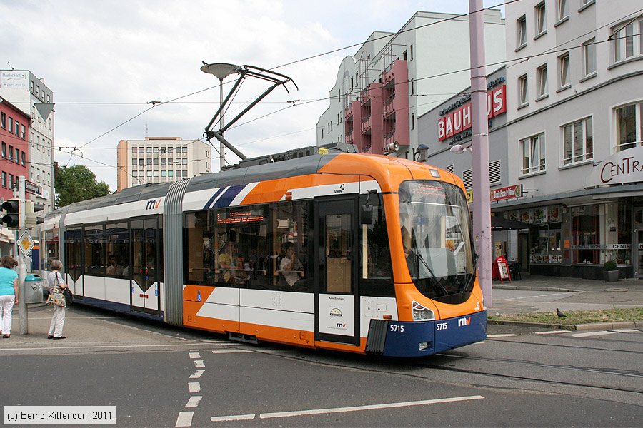Straßenbahn Mannheim - 5715
/ Bild: rnv5715_bk1106170034.jpg