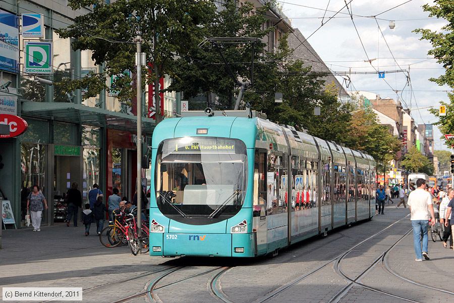 Straßenbahn Mannheim - 5702
/ Bild: rnv5702_bk1109060008.jpg