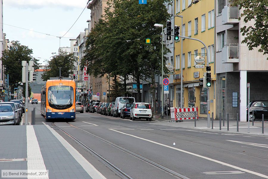 Straßenbahn Mannheim - 5702
/ Bild: rnv5702_bk1708190007.jpg