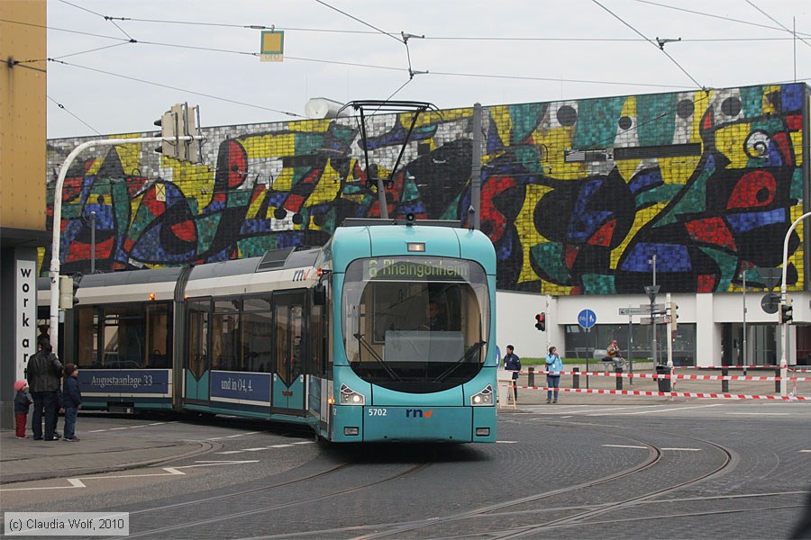 Straßenbahn Mannheim - 5702
/ Bild: rnv5702_cw1005150031.jpg