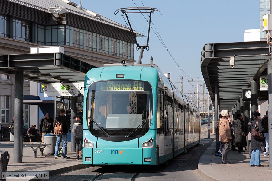 Straßenbahn Mannheim - 5704
/ Bild: rnv5704_bk1603170027.jpg