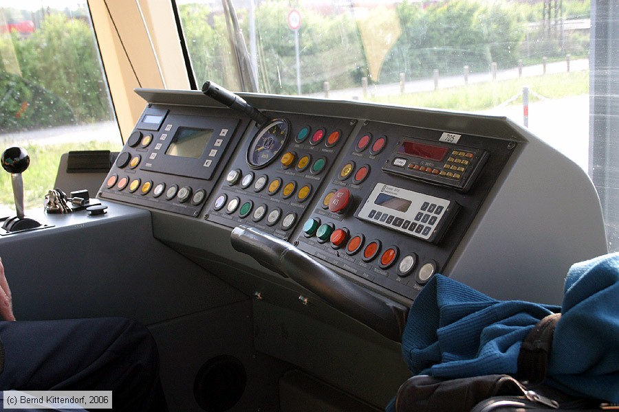 Straßenbahn Mannheim - 705 - Innenansicht
/ Bild: mvg705_bk0605090172.jpg