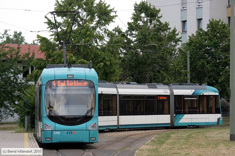 Straßenbahn Mannheim - 5706
/ Bild: rnv5706_bk1007120004.jpg