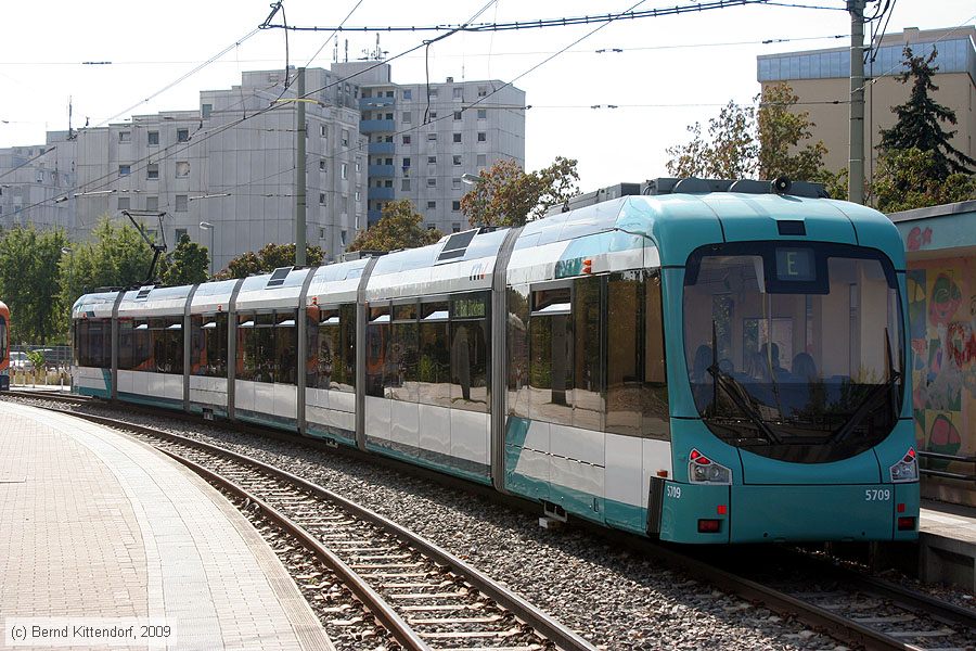 Straßenbahn Mannheim - 5709
/ Bild: rnv5709_bk0909120003.jpg