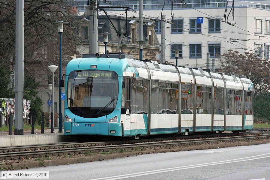 Straßenbahn Mannheim - 5709
/ Bild: rnv5709_bk1011280078.jpg