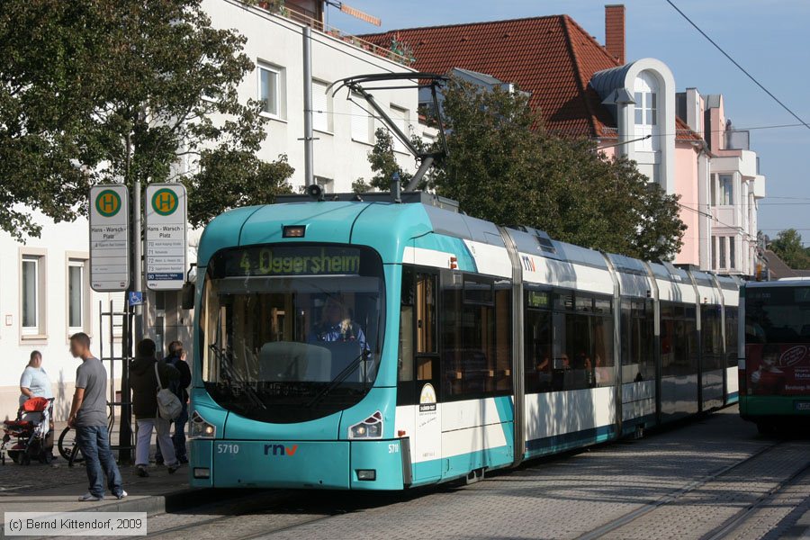 Straßenbahn Mannheim - 5710
/ Bild: rnv5710_bk0909230050.jpg Straßenbahn Mannheim - 5710
/ Bild: rnv5710_bk0909230050.jpg