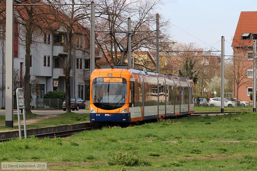 Stra&szlig;enbahn Mannheim - 5710
/ Bild: rnv5710_bk1903270035.jpg