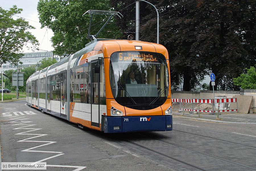 Straßenbahn Mannheim - 711
/ Bild: mvg711_bk0705080005.jpg