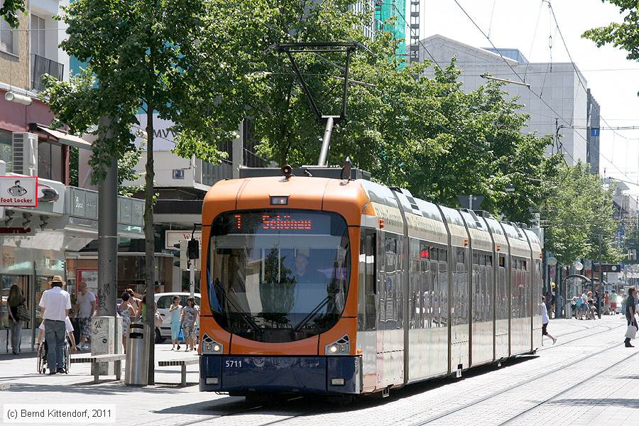 Straßenbahn Mannheim - 5711
/ Bild: rnv5711_bk1106280005.jpg