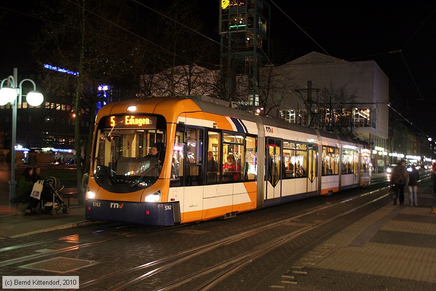 Straßenbahn Mannheim - 5762
/ Bild: rnv5762_bk1011270140.jpg