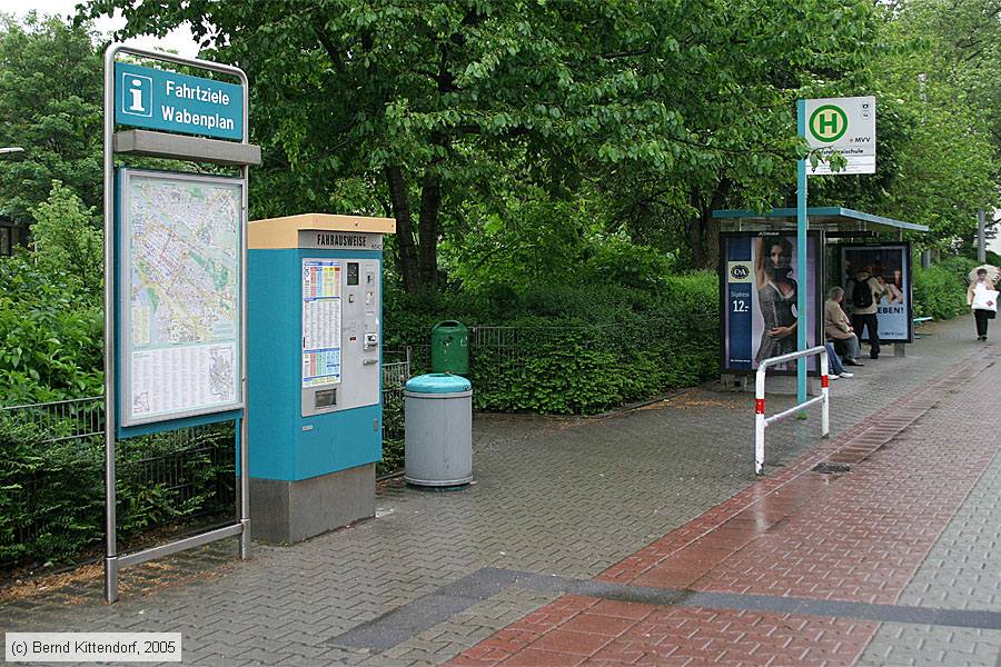 Straßenbahn Mannheim - Anlagen
/ Bild: mannheimanlagen_e0017997.jpg