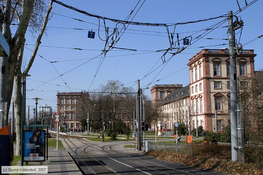 Straßenbahn Mannheim - Anlagen
/ Bild: mannheimanlagen_bk0703110072.jpg