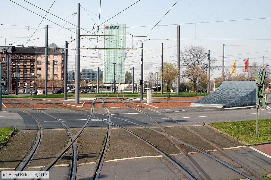 Straßenbahn Mannheim - Anlagen
/ Bild: mannheimanlagen_bk0704010130.jpg