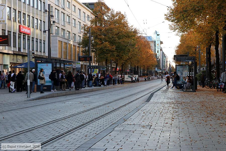 Straßenbahn Mannheim - Anlagen
/ Bild: mannheimanlagen_bk1810100012.jpg