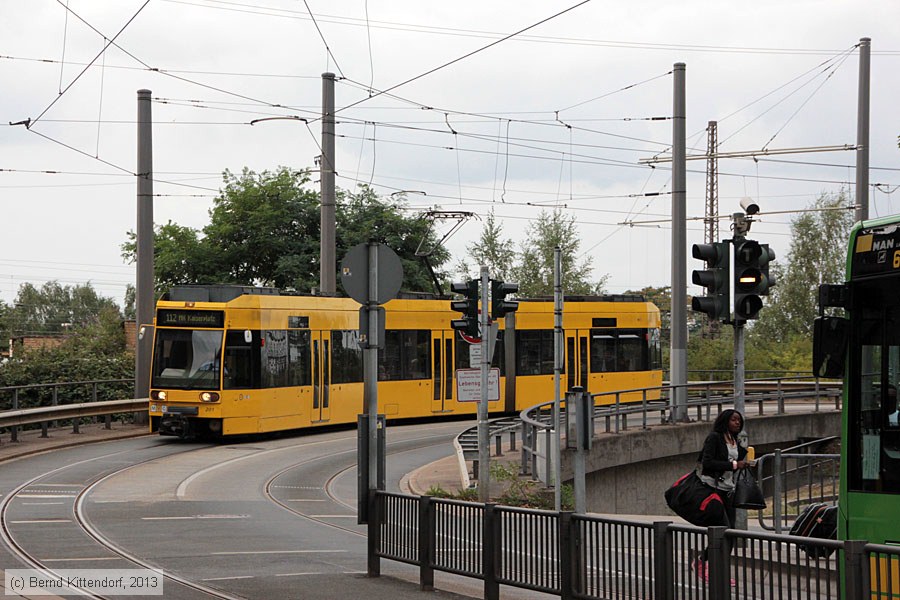 Straßenbahn Mülheim an der Ruhr - 201
/ Bild: muelheim201_bk1309010226.jpg
