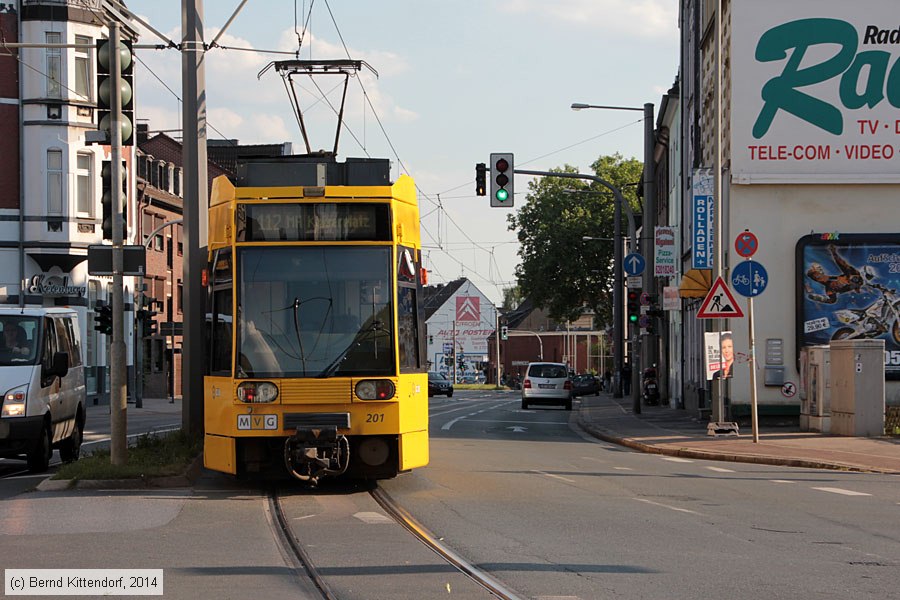 Straßenbahn Mülheim an der Ruhr - 201
/ Bild: muelheim201_bk1405190080.jpg