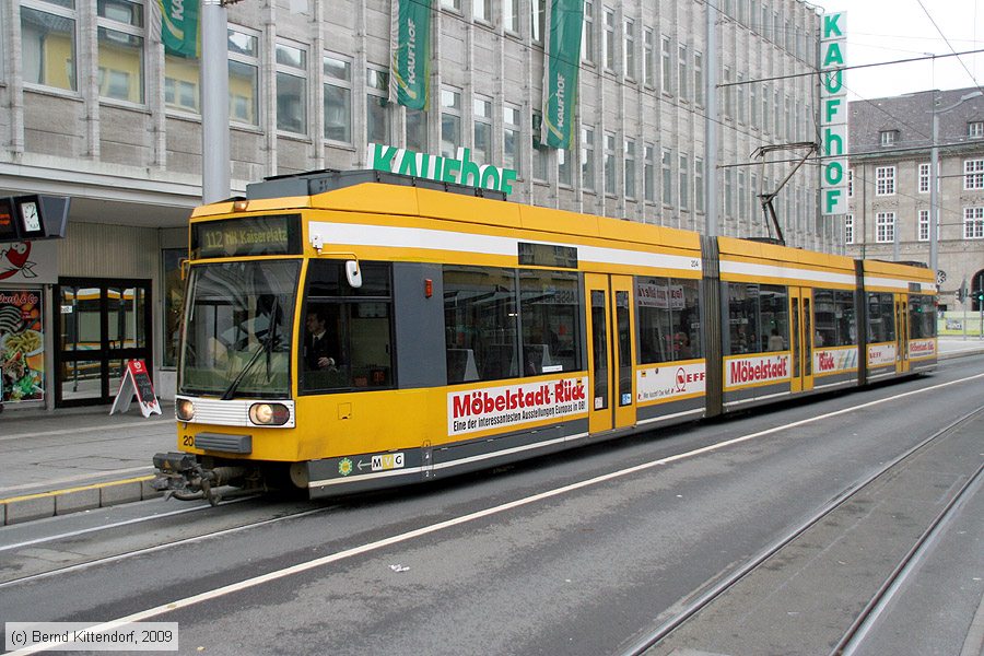 Straßenbahn Mülheim an der Ruhr - 204
/ Bild: muelheim204_bk0910220152.jpg