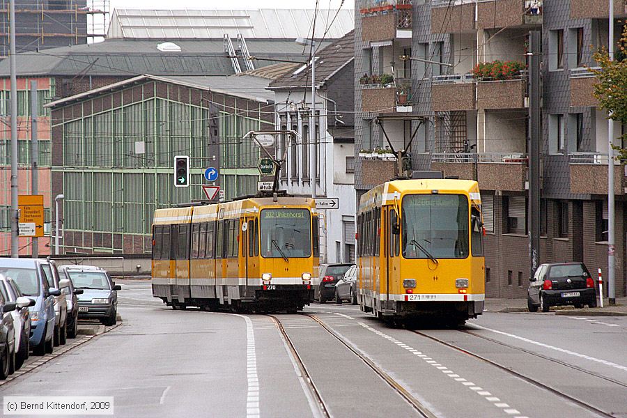 Straßenbahn Mülheim an der Ruhr - 270 und 271
/ Bild: muelheim270_bk0910220027.jpg