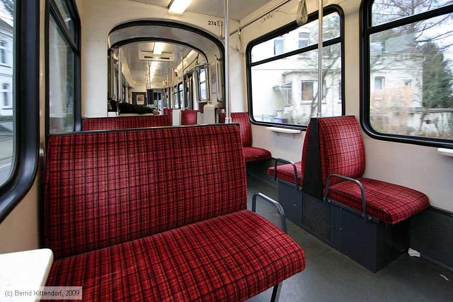 Straßenbahn Mülheim an der Ruhr - 274 - Innenansicht
/ Bild: muelheim274_bk0911250092.jpg