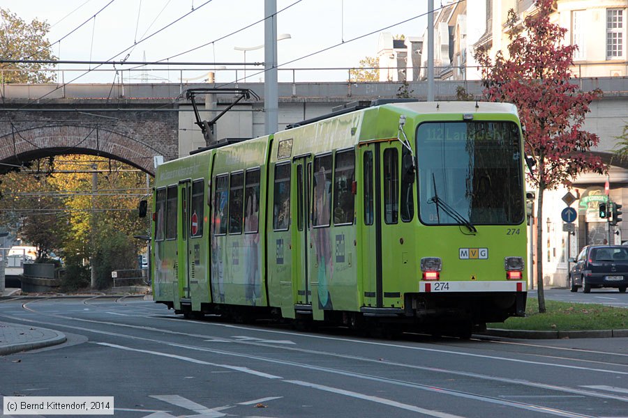 Straßenbahn Mülheim an der Ruhr - 274
/ Bild: muelheim274_bk1410280020.jpg Straßenbahn Mülheim an der Ruhr - 274
/ Bild: muelheim274_bk1410280020.jpg