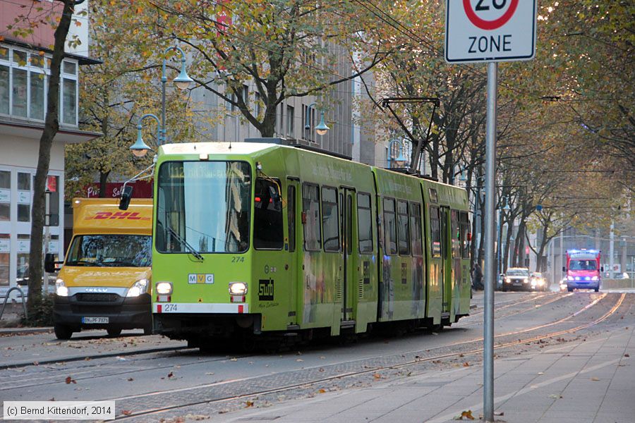 Straßenbahn Mülheim an der Ruhr - 274
/ Bild: muelheim274_bk1410280059.jpg