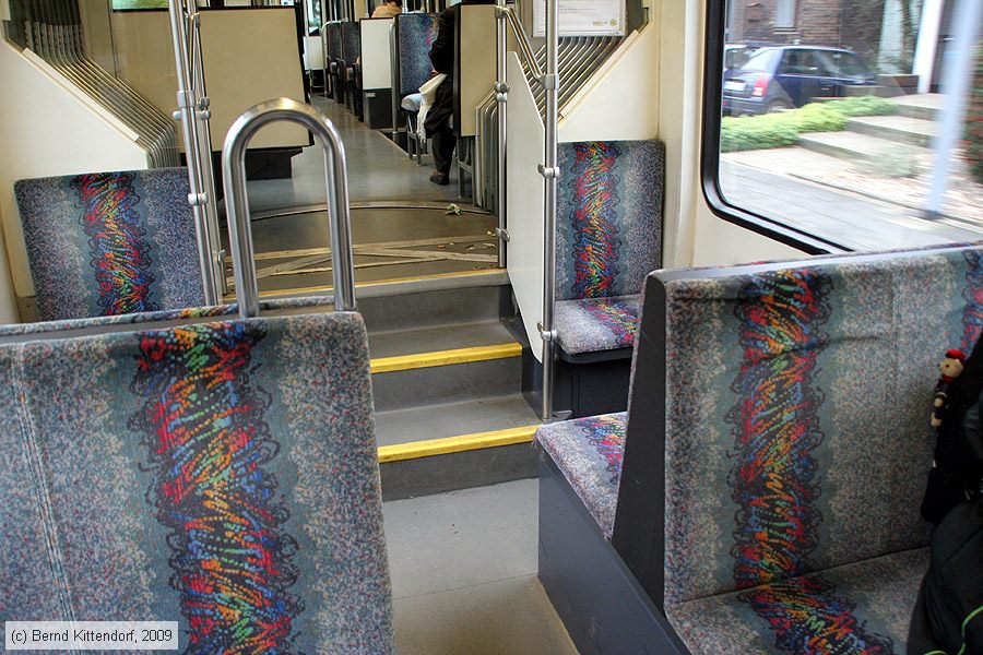 Straßenbahn Mülheim an der Ruhr - 280 - Innenansicht
/ Bild: muelheim280_bk0911250077.jpg