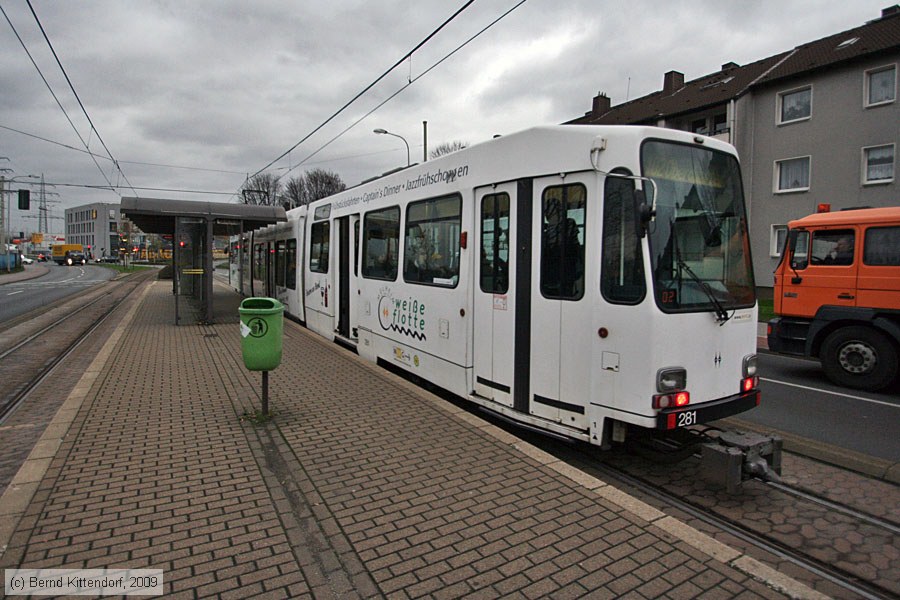 Straßenbahn Mülheim an der Ruhr - 281
/ Bild: muelheim281_bk0911250097.jpg